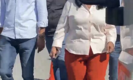 MOPC realiza reparación del puente sobre el río Helechal en El Factor