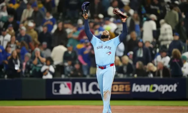 ¡Azulejos al ataque!: Vladimir y Springer lideran paliza sobre Marineros