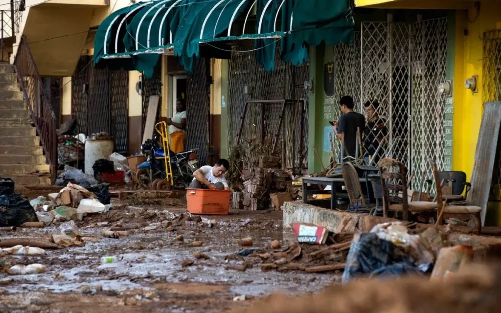 Aumentan a 19 los muertos en Jamaica por el paso del huracán Melissa
