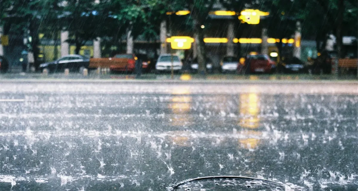 INDOMET pronostica lluvias y tormentas; 12 provincias en alerta