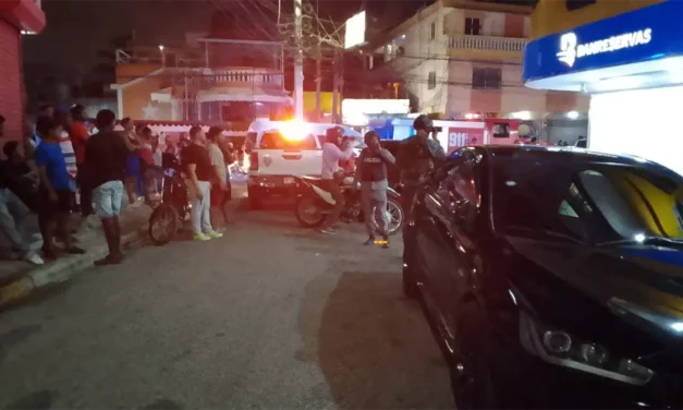 Adolescente se lanza desde un cuarto piso para evitar ser supuestamente violada en Pantoja; Policía busca al agresor