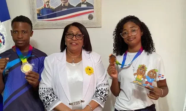 Regional de Educación 14 celebra 18 medallas en los Juegos Escolares Deportivos San Francisco 2025
