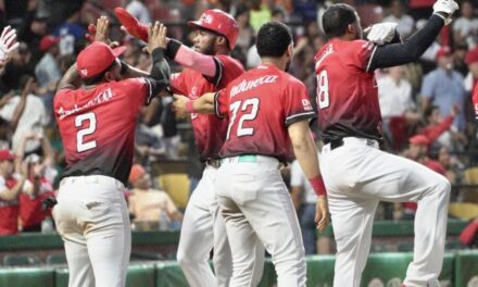 Leones siguen en cima del RR; Aguilas empatan con los Toros