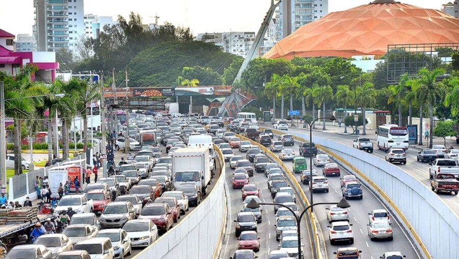 Casi un millón de dueños de vehículos aún sin marbete