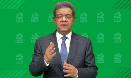 Leonel Fernández en contra del uso de la fuerza en Venezuela