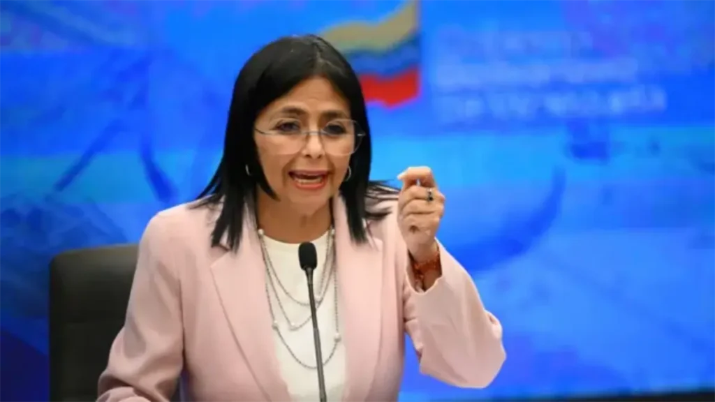 La presidenta encargada de Venezuela retorna a X junto a otros funcionarios del Gobierno