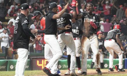 Leones superan susto en el primer juego de la final y derrotan a Toros 7-6
