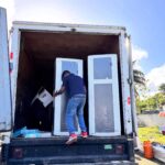 El Gobierno, a través de la Gobernación y el DASAC, entrega electrodomésticos como pronta respuesta a familias afectadas por las lluvias en María Trinidad Sánchez