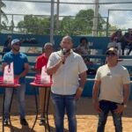 Fray Castro participa en la premiación de los distintos circuitos del Torneo de la Liga Prof. Samuel Noé Brito Bruno.