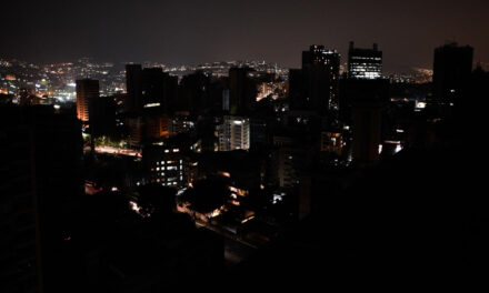 Avería deja sin electricidad sectores del suroeste de SD