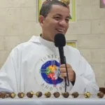 Parroquia San Francisco de Asís suspende docencia en centros educativos de El Factor; esperan por el MINERD