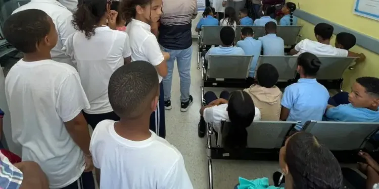 Hospital Municipal de El Factor inicia jornada de vacunación contra el Virus del Papiloma Humano