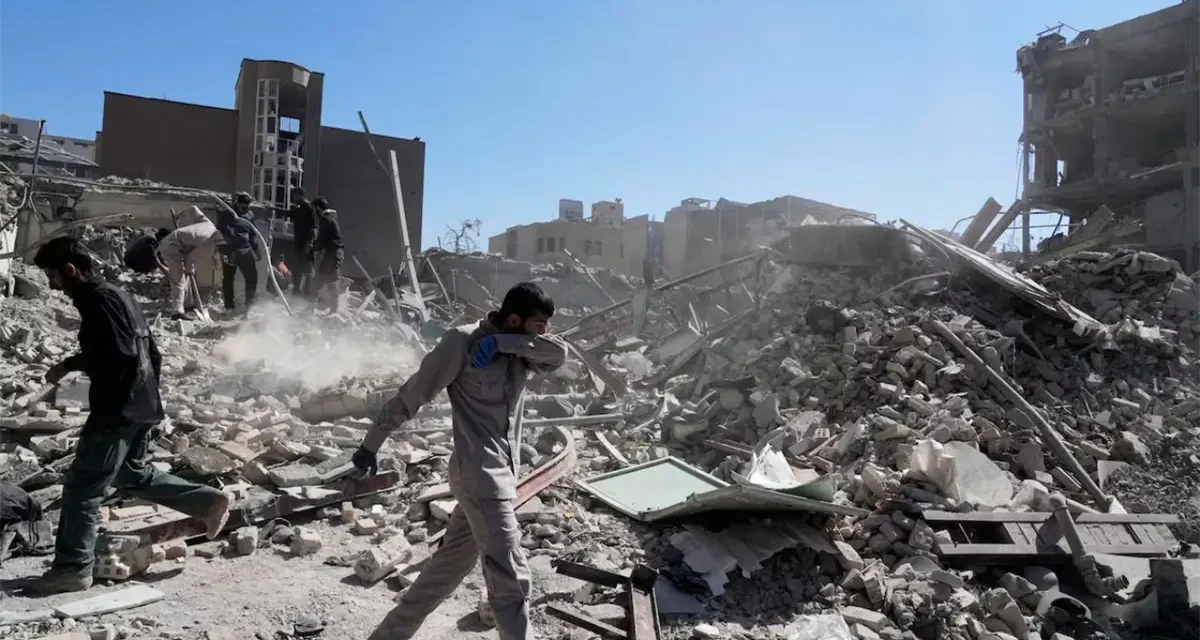 Se elevan a 787 la cifra de muertos en Irán por ataques de EE.UU. e Israel