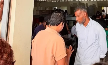 Alcalde de El Factor agradece apoyo del Gobierno tras entrega de ayudas a familias afectadas por lluvias