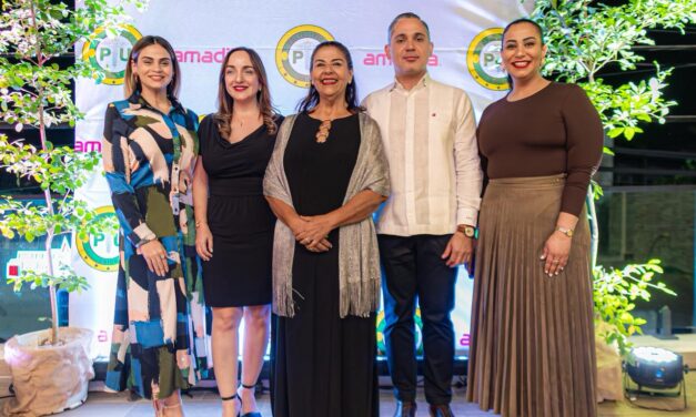 Amadita fortalece vínculos con la comunidad médica de Nagua