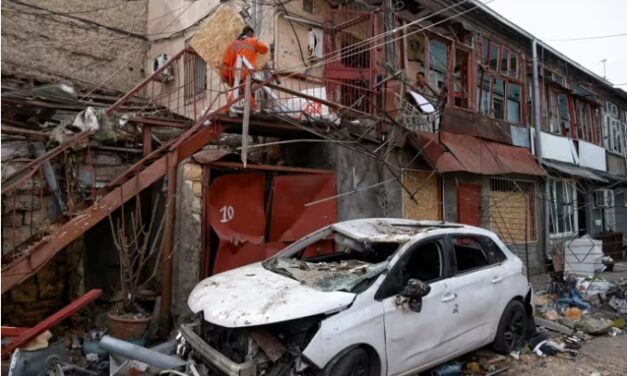 Un muerto, quince heridos este lunes en ataques Rusia-Ucrania