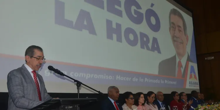 Jorge Asjana presenta en Nagua su propuesta de reforma universitaria y realiza cierre de campaña