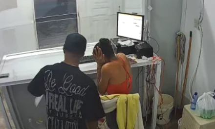 Doble asalto en Cotuí: individuos armados roban barbería y banca