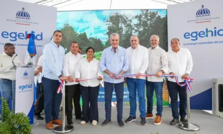 Abinader inaugura carretera Mata Bonita–Los Memisos en Nagua tras más de 50 años de reclamos