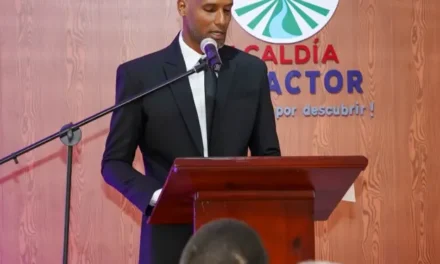 Alcalde Oscar Pablo Sánchez rinde cuentas en El Factor; destaca más de 20 obras ejecutadas