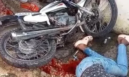 Persecución policial deja un haitiano gravemente herido tras accidente en El Factor