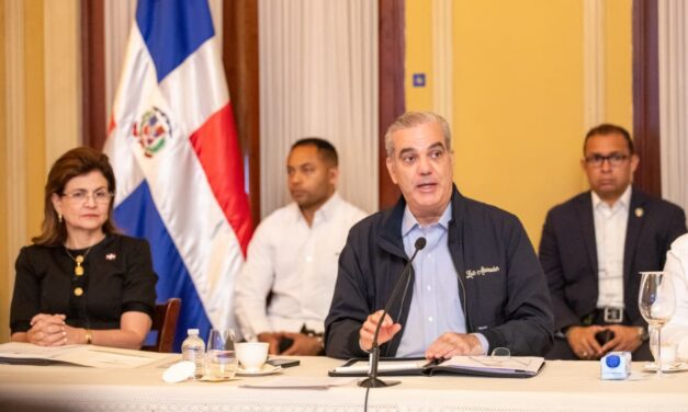 Pide evitar riesgos y garantiza ayuda afectados inundaciones