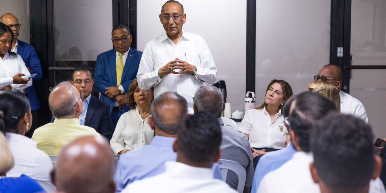 Ingeniero Rafael Santos se suma al proyecto de Carolina y fortalece su estructura política en el Cibao y todo el país