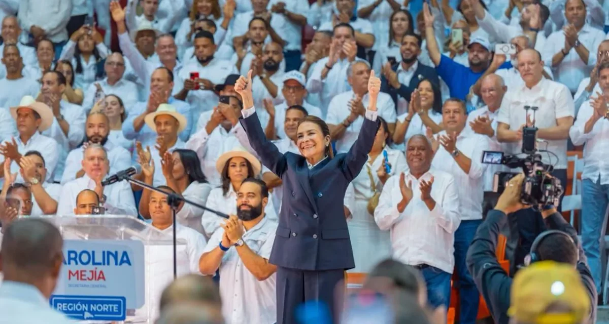 Carolina Mejía afirma en Santiago: “Estoy lista para ser presidenta”