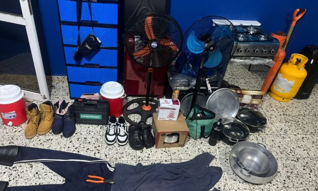Policía Nacional apresa a haitiano señalado como presunto responsable de múltiples robos en Cabrera; recuperó ajuares sustraídos
