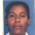 Consternación en Boca Chica por hallazgo del cuerpo de una mujer; un hijo permanece detenido