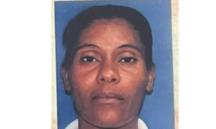 Consternación en Boca Chica por hallazgo del cuerpo de una mujer; un hijo permanece detenido