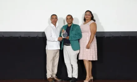 Distrito Educativo 14-01 reconoce a 22 docentes en Premio a la Excelencia Magisterial 2026