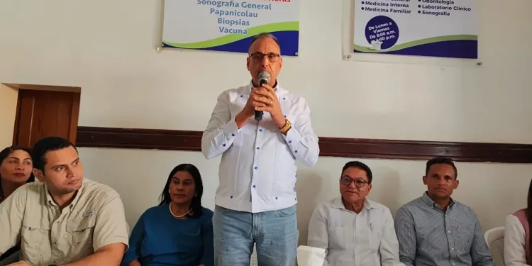 Gobierno anuncia construcción de Hospital Materno Infantil en Nagua donde opera el Hospital Carlos Zafra