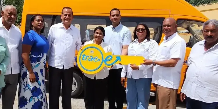 TRAE incorpora nuevos autobuses para fortalecer el transporte estudiantil en El Factor