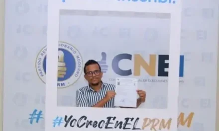 Aneudys Frías “Chanita” deja abierta posible aspiración a regidor por El Factor en 2028