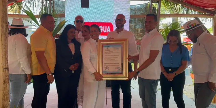 Nagua reconoce a la chef Dayanny De La Cruz como Hija Meritoria en FestiCoco 2026