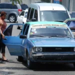 Pasajeros no deben pagar aumentos no autorizados en el transporte, advierte el INTRANT