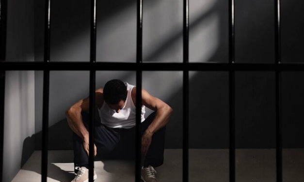 Liberan un hombre que pasó casi 20 años en prisión preventiva