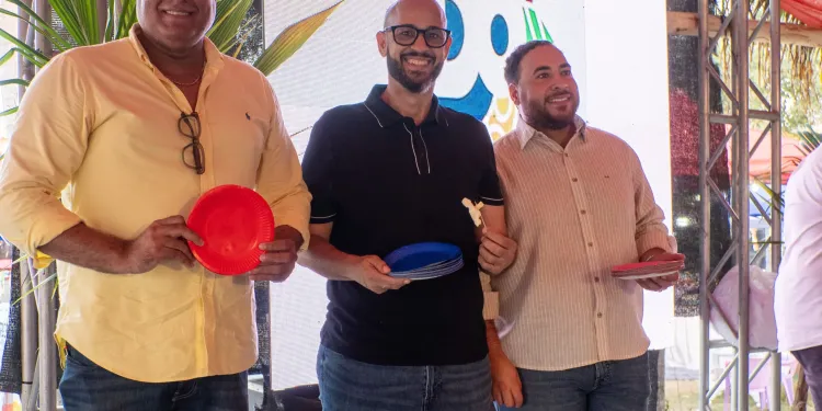 Río San Juan retiene el primer lugar en concurso de queso de hoja de FestiCoco 2026