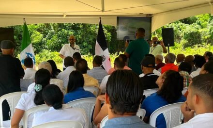 Primer picazo para la construcción de la Plaza Pública de Intercambio Comercial