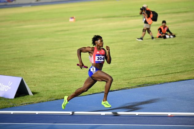 Medallista olímpica Marileidy Paulino conquista oro en JCC