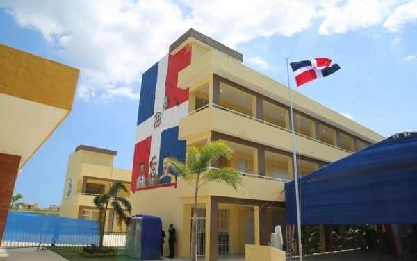 Minerd lanzará plataforma para reportar daños en escuelas RD