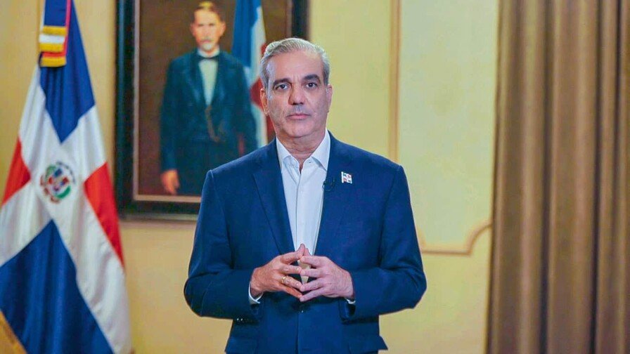 Abinader sacude al Gobierno en mitad de su último periodo