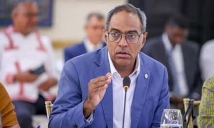 Minerd: «Se va a pagar entre septiembre y diciembre» la deuda a contratistas escolares