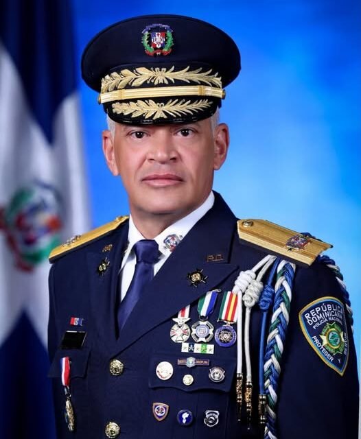 Director general PN fortalece su estructura operativa con cambios y nuevas designaciones en direcciones centrales, regionales y de áreas especializadas.