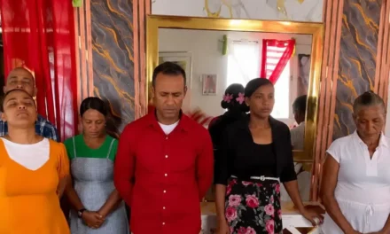 Pastores de Nagua denuncian irregularidades en operativo Policial donde arrestaron su hijo