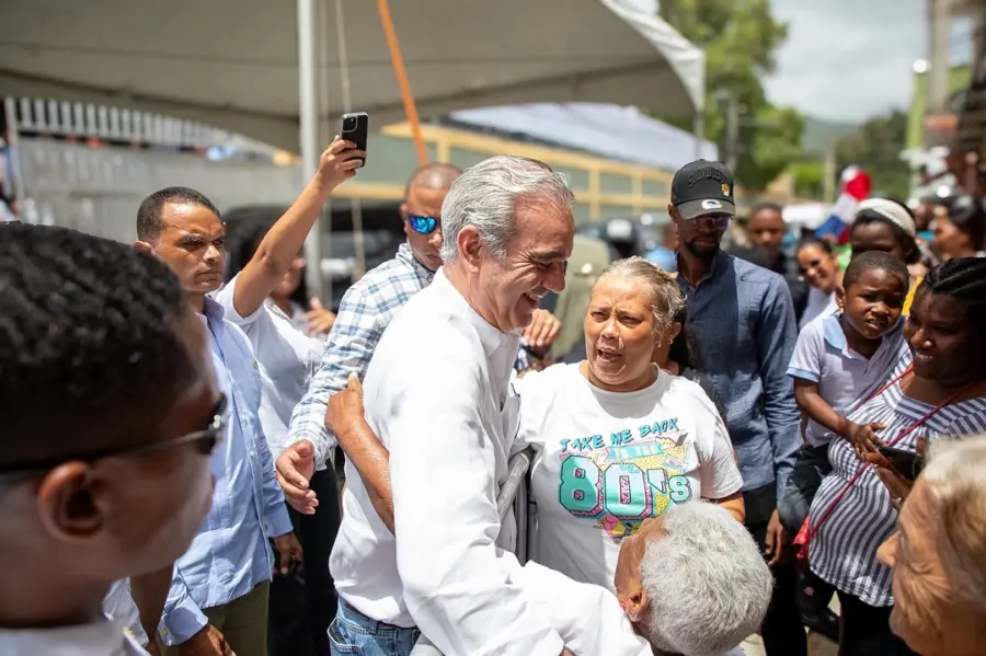 Abinader inicia este lunes agenda de tres días en Santiago con reuniones